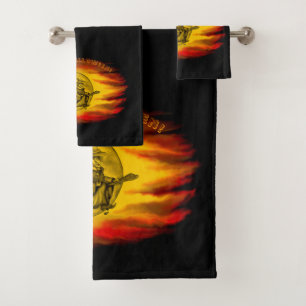 Sorcière volante avec chat noir, nuit halloween