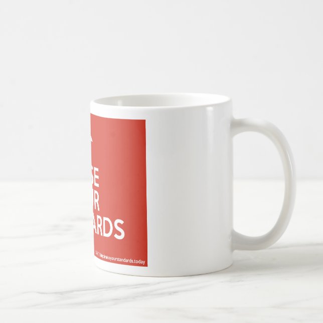 Soulevez votre tasse de normes (Droite)