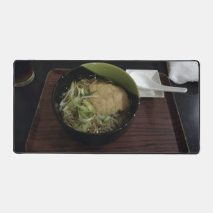Soupe de nouilles udon chaude Kitsune avec Aburaag