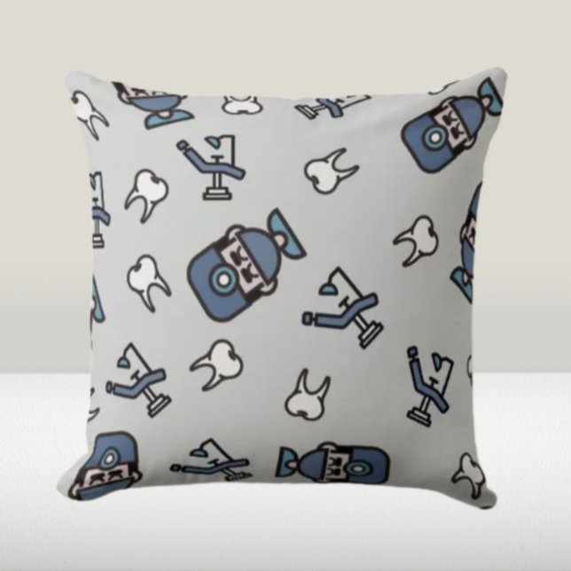 Sourires tout autour – Coussin décoratif sur le th (Créateur téléchargé)