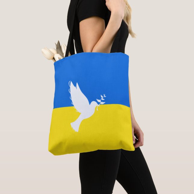 Soutenir le Sac fourre-tout ukrainien (De près)