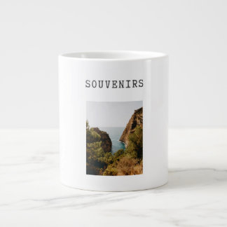 Souvenir échantillon de café dans une tasse