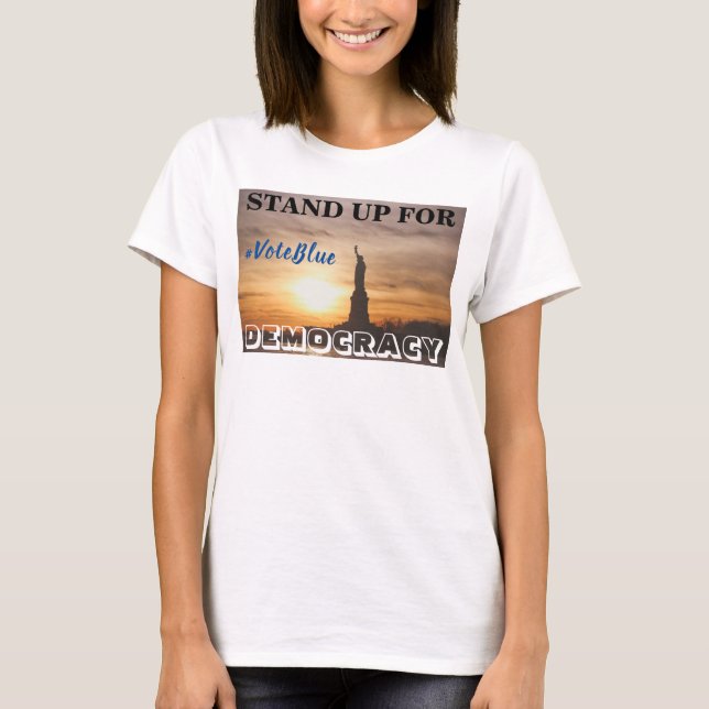 SOYEZ DÉMOCRATIE #VoteBlue T-Shirt (Devant)