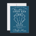 Soyez ma meilleure carte d'homme - Drôle<br><div class="desc">Posez la question avec cette carte à plat plein d'humour et de charme. Personnalisez le front avec son nom et le dos avec votre propre message personnel. Vous pouvez également modifier la couleur de l'arrière - plan pour qu'elle corresponde à votre palette de couleurs mariage ! Modifiez simplement le nom...</div>