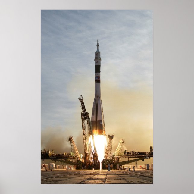 Soyuz TMA-5 lancement Poster Spacieux (Devant)