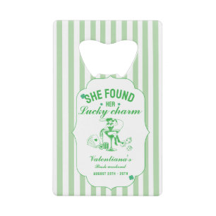 St patrick elle a trouvé son charme porte-bonheur 