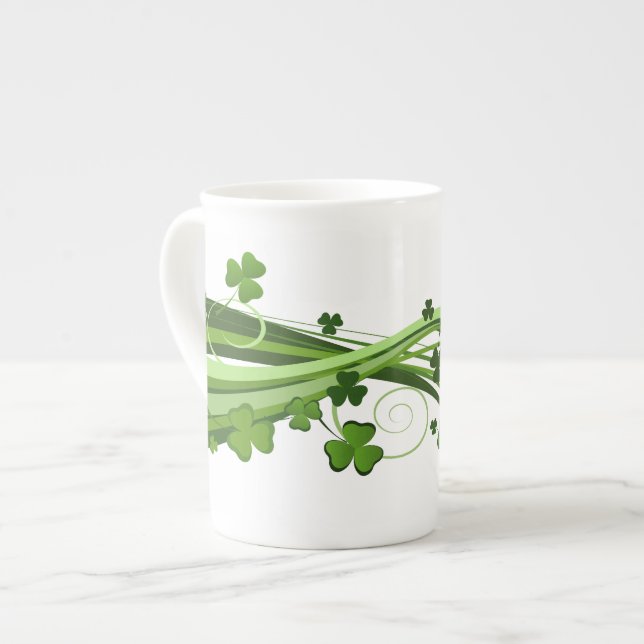 St. Patrick's Clover Bone China Mug (Devant gauche)