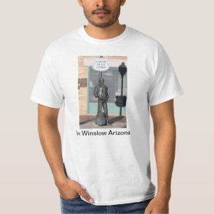 Standin sur le coin dans le T-shirt de Winslow