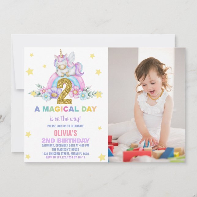 Star Rainbow Unicorn Anniversaire Invitations avec (Devant)