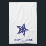 Starfish Tea Towel, Serviette de cuisine pour cade<br><div class="desc">Cette serviette de cuisine personnalisée et sucrée est parfaite pour un cadeau mariage ou un cadeau de ménage.</div>