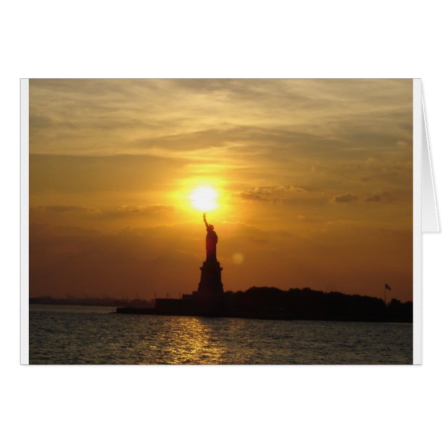 Statue de la Liberté coucher du soleil (Devant horizontal)