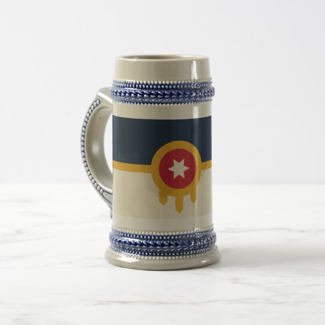 Stein Mug avec le drapeau de Tulsa, Oklahoma (Devant gauche)