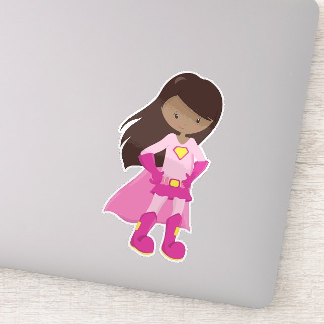 Sticker African American Girl, Pink Cape, Superhero Girl (Détail)