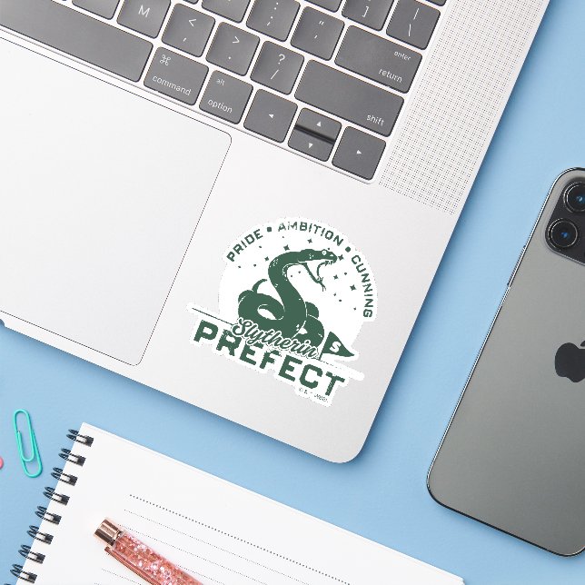 Sticker Badge de Préfet SLYTHERIN™ (Ordinateur portable avec iPhone)