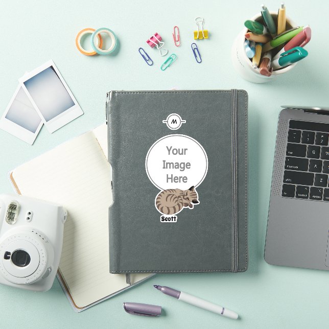 Sticker Balise de nom de sommeil adorable Tan Tabby Kitten (Couverture iPad)