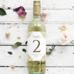 Sticker Bouteille de vin mariage Numéros de table Or Vinta<br><div class="desc">Vintage Gold Wine Bottle Numéro de table Étiquettes pour Mariages & Événements : Ces élégants numéros de table classiques étiquettes sont de 4 x 4 pouces et sont parfaits pour faire vos propres numéros de table de bouteille de vin pour votre réception de mariage, dîner de répétition ou table de...</div>