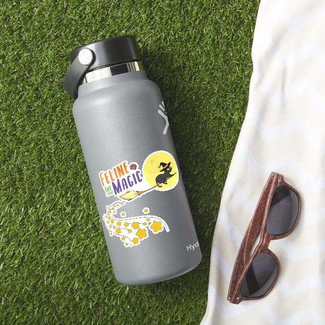Sticker Caricature Whimsical Cute sorcier noir chat Hallow (HydroFlask Insitu)
