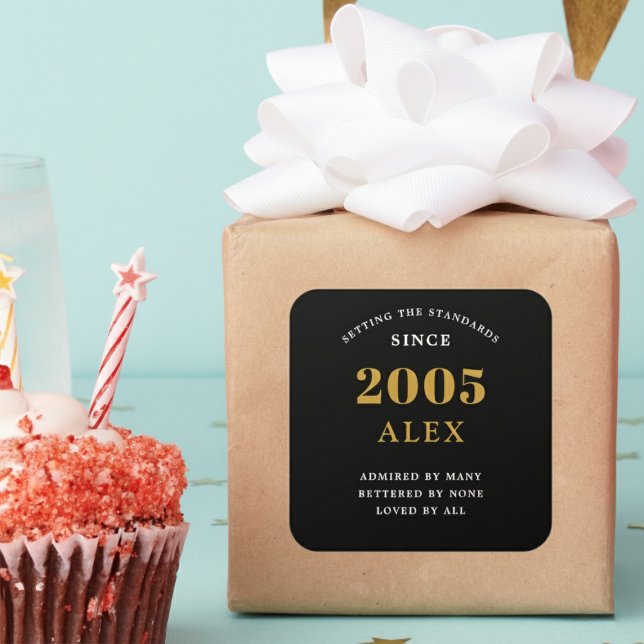 Sticker Carré 21st Birthday Name 2005 Black Gold Elegant Chic (Born 2005 birthday sticker on a wrapped present.)
