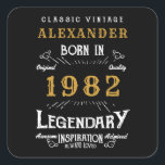 Sticker Carré 40th Birthday 1982 Ajouter le nom Legendary Black<br><div class="desc">Pour ceux qui fêtent leur anniversaire, nous avons les autocollants d'anniversaire idéaux. L'arrière - plan noire au design blanc et doré est simple, mais élégante et rétro. Customisez facilement le texte de cet anniversaire en utilisant le modèle fourni. Plus de cadeaux et de fournitures de fête disponibles avec le design...</div>