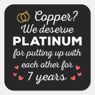 Sticker Carré 7e anniversaire Mariage I - Couple amusant en cuiv