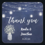 Sticker Carré Baby's Breath Chalkboard Blue & String Lights Merc<br><div class="desc">Faites vos invitations ou des notes de remerciement pop avec ce Baby's Breath,  blue Chalkboard,  & Mason Jar String Lights merci autocollant.</div>