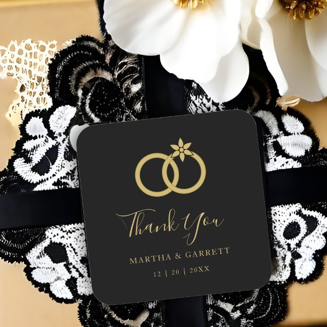 Sticker Carré Bagues Mariages de luxe Mariage or noir (Exquisite Wedding Rings Luxury Wedding in Faux Gold and Black Background Fancy Thank You Quote.)