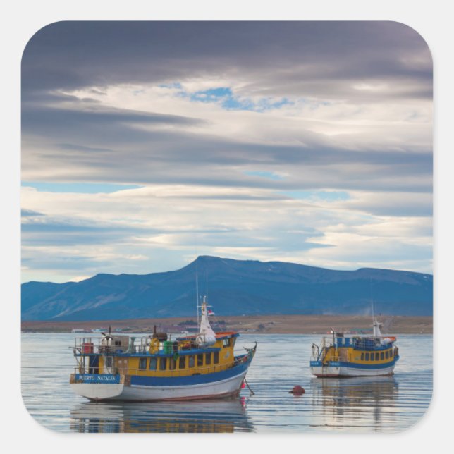 Sticker Carré Bateaux d'excursions sur la baie de Seno Ultima Es (Devant)