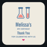 Sticker Carré Beaker & Test Tube Science Thème Anniversaire<br><div class="desc">Anniversaire merci autocollants avec un dessin mignon d'un tube d'essai et bécher. Parfait pour les types scientifiques.</div>