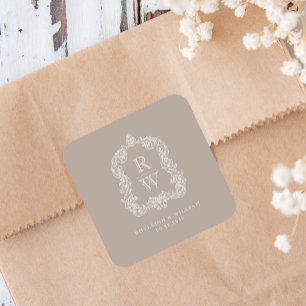 Sticker Carré Blason de monogramme vintage Noms Taupe Mariage