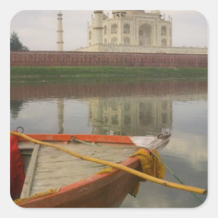 Sticker Carré Canot dans l'eau avec le Taj Mahal, Agra, Inde