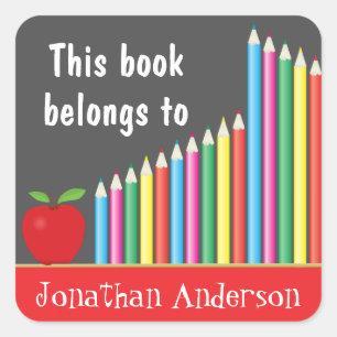 Sticker Carré Chalkboard & Coloured Pencils, Ce livre appartient