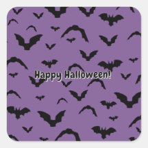 Chauves-souris volantes sur violet
