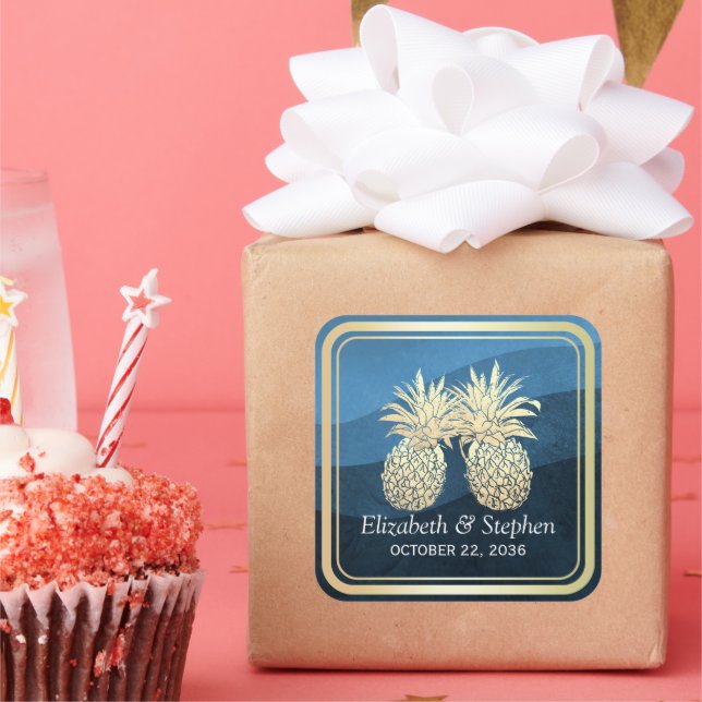 Sticker Carré Chic Faux Gold Ananas Couple Blue Wave Mariage (Fête)