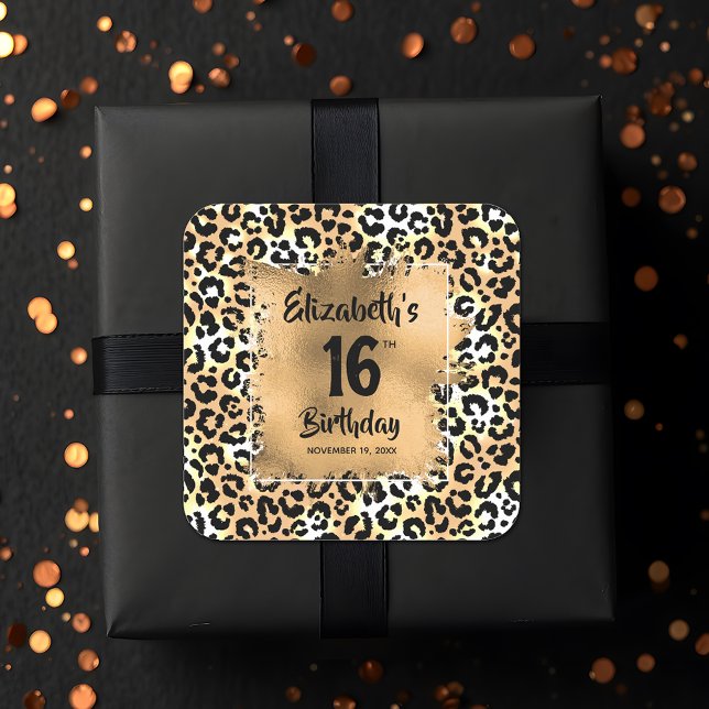 Sticker Carré Chic Motif léopard 16e anniversaire (Chic 16th birthday leopard pattern square favor stickers)