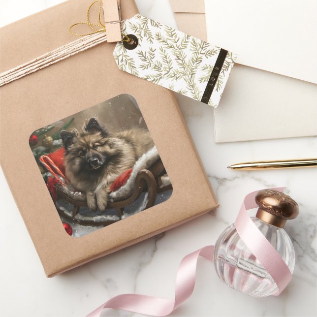 Sticker Carré Chien Keeshond Noël Festif (Cadeaux)