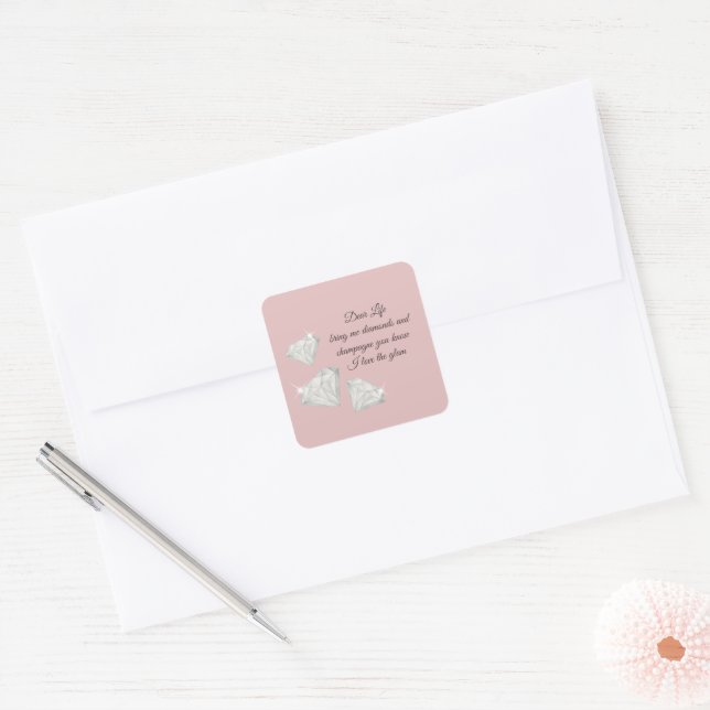 Sticker Carré Citation Diamants & Champagne – Édition Cher La Vi (Enveloppe)