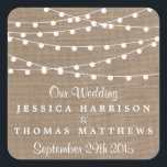 Sticker Carré Collection de Mariages Rustic Burlap<br><div class="desc">Simple mais élégant, les lampes à cordes de la collection rustique mariage burlap est un design étonnant avec de belles lumières à cordes blanches suspendues sur un arrière - plan effet burlap, qui est parfait pour toute célébration mariage rustique. Ces autocollants peuvent être personnalisés pour votre occasion spéciale et feraient...</div>