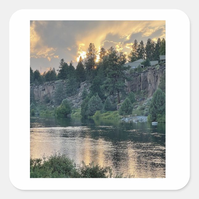 Sticker Carré Coucher de soleil sur une rivière (Devant)