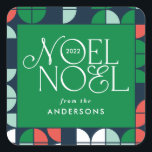 Sticker Carré Couleur brillant Noel Noël script géométrique W<br><div class="desc">Amusement coloré Noel Noël typographie géométrique script de vacances design. Rouge,  vert,  bleu marine et rose.</div>