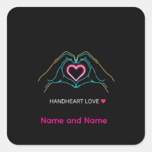 Couple Réaliste de Luxe Se Tenant la Main Bague en