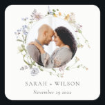 Sticker Carré Cute Rustic Meadow Floral Wreath Mariage photo<br><div class="desc">Si vous avez besoin d'une personnalisation supplémentaire,  n'hésitez pas à m'envoyer un message sur yellowfebstudio@gmail.com .</div>