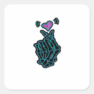 Sticker Carré De Belles Mains De Squelette Avec Un Signal Coeur