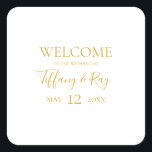 Sticker Carré de bienvenue Mariage or simple et él<br><div class="desc">Cet autocollant simple et élégant mariage d'accueil carré est parfait pour votre mariage moderne minimaliste blanc et or. Le design comporte une police d'or contemporaine minimale accompagnée d'une calligraphie formelle. Gardez-le tel quel,  ou choisissez de le personnaliser avec vos propres oeuvres d'art ou photos !</div>