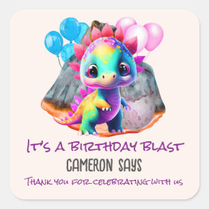 Sticker Carré Dinosaure Anniversaire coloré pour être une explos