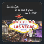 Sticker Carré Enregistrer la date pour le Mariage marié et marié<br><div class="desc">Enregistrer la date pour le Mariage marié et marié à Las Vegas Sticker. Modifier la date du mariage. Option : Remplacer "pour la mariée et le marié" par leur prénom ! ou quitter tel quel et ne modifier que la date du mariage.</div>