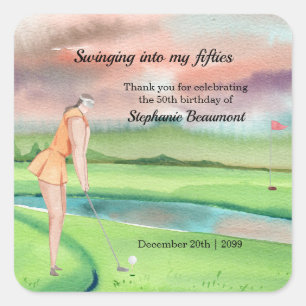 Sticker Carré Femme Élégante Joueuse de Golf en Plein Swing pour