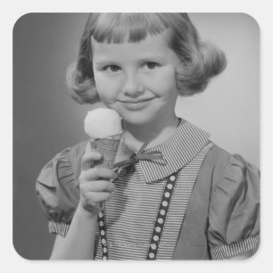 Sticker Carré Fille mange de glace crème