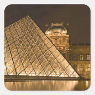 Sticker Carré France, Paris. Le Louvre au crépuscule. Crédit 2