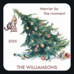 Sticker Carré Fun Christmas Tree Dangereux Photo de chat<br><div class="desc">C'est un autocollant spécial et amusant de vacances - — tout allait presque bien puis — entrez dans le chat et l'arbre. Si vous avez besoin d'aide ou si vous avez des questions de conception,  envoyez un conversation ou un courriel à charmdesignstudio@rcn.com et nous serons heureux de vous aider.</div>