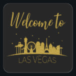 Sticker Carré Gold Bienvenue à Las Vegas Mariage de panier cadea<br><div class="desc">Cet élégant autocollant de bienvenue,  placé sur votre sac de bienvenue ou votre panier dans leur hébergement,  est une bonne façon de remercier vos invités de l'extérieur de la ville pour le voyage qu'ils ont dû faire pour se rendre à votre mariage Las Vegas.</div>
